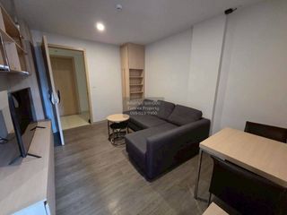 Condo en alquiler de 1 habitaciones en Yan Nawa, Bangkok