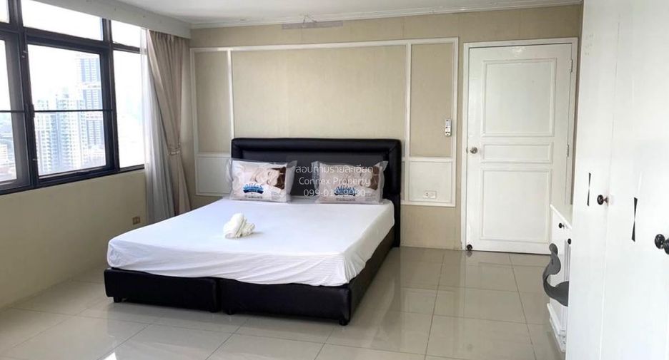 Condo en alquiler de 3 habitaciones en Watthana, Bangkok
