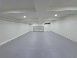 For rent 4 bedrooms townhouse in Nong Khaem, Bangkok