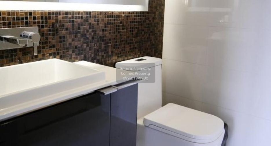 For rent 2 bedrooms condo in Sathon, Bangkok