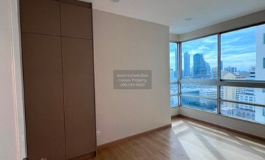 For rent 2 bedrooms condo in Sathon, Bangkok