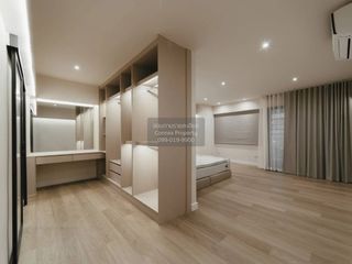 Reihenhaus zur Miete mit 5 Zimmer in Khlong Toei, Bangkok