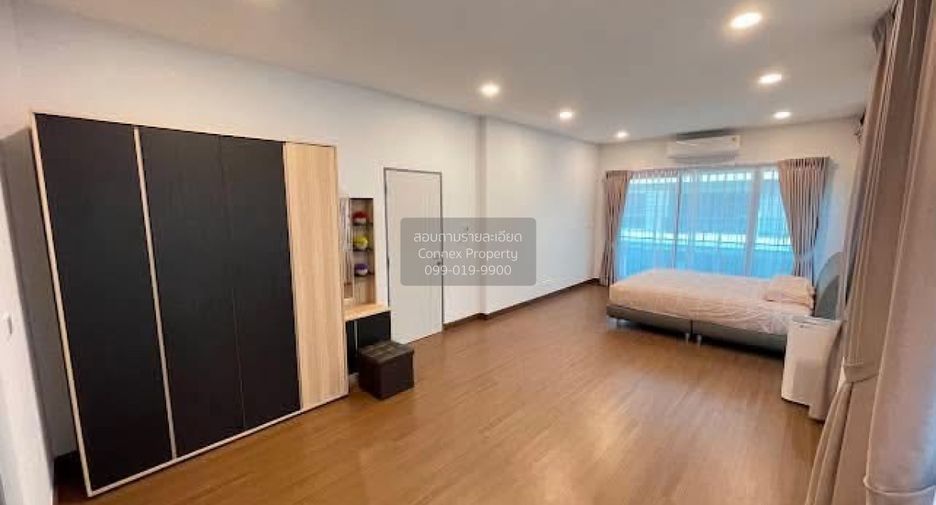 À louer 4 chambres maison à Bang Phli, Samut Prakan