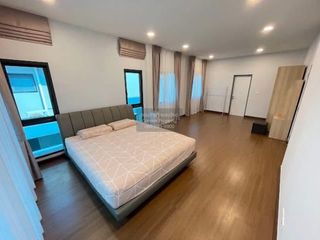 À louer 4 chambres maison à Bang Phli, Samut Prakan
