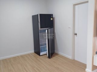 For rent 2 bedrooms townhouse in Mueang Pathum Thani, Pathum Thani