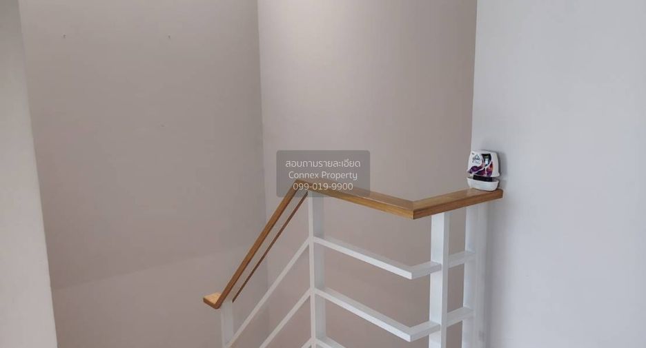 For rent 2 bedrooms townhouse in Mueang Pathum Thani, Pathum Thani