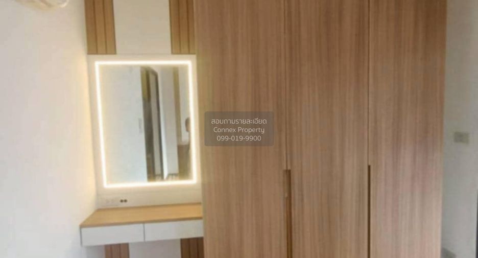For rent 2 bedrooms condo in Pom Prap Sattru Phai, Bangkok