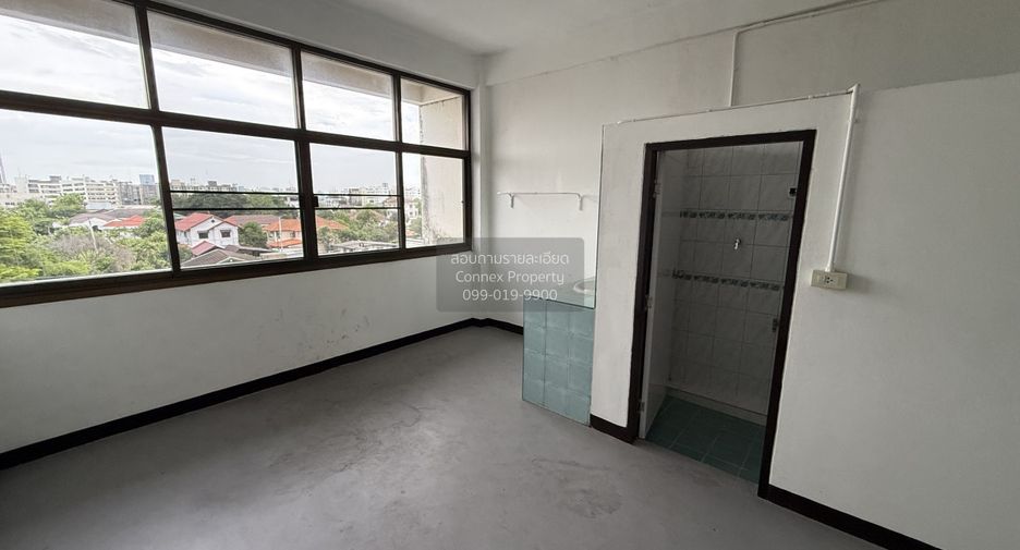 Gewerbefläche zur Miete mit 1 Zimmer in Prawet, Bangkok