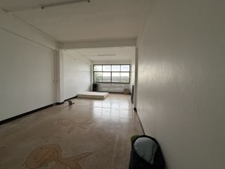 Gewerbefläche zur Miete mit 1 Zimmer in Prawet, Bangkok