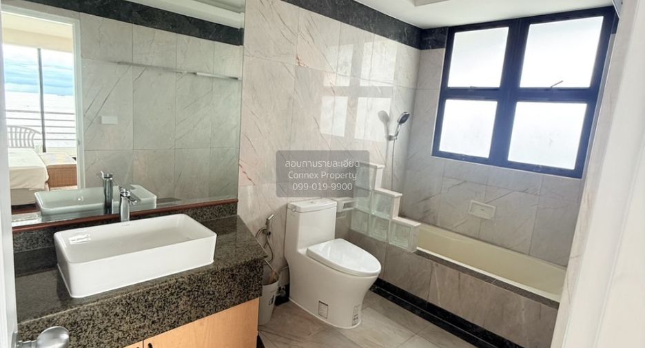 For rent 3 bedrooms condo in Bang Lamung, Chonburi