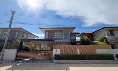 Haus zur Miete mit 4 Zimmer in Mueang Phuket, Phuket