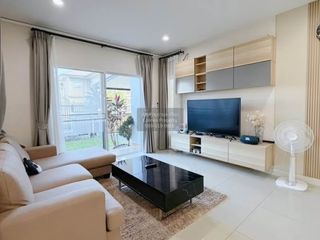 Haus zur Miete mit 4 Zimmer in Mueang Phuket, Phuket
