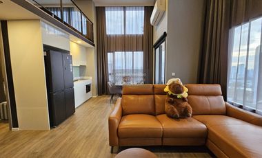 For rent 2 bedrooms condo in Huai Khwang, Bangkok