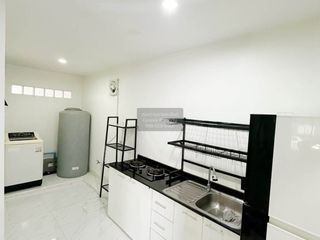 出租 3 卧室 联排别墅 在 Bang Phli, Samut Prakan