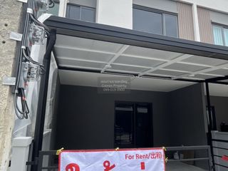 出租 3 卧室 联排别墅 在 Bang Phli, Samut Prakan