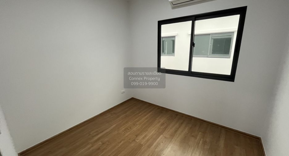 For rent 3 bedrooms townhouse in Bang Phli, Samut Prakan