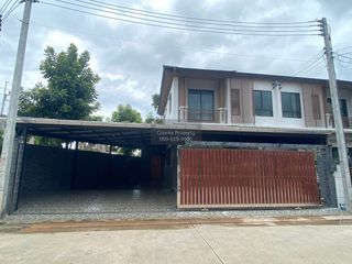 For rent 3 bedrooms townhouse in Mueang Phuket, Phuket