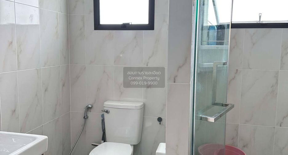 For rent 3 bedrooms house in Lat Krabang, Bangkok
