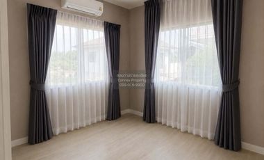 For rent 3 bedrooms house in Lat Krabang, Bangkok