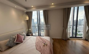 Condo en alquiler de 3 habitaciones en Watthana, Bangkok