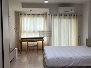 Wohnung zur Miete mit 1 Zimmer in Khlong San, Bangkok