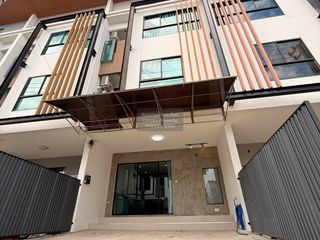 For rent 3 ベッドルーム townhouse in Prawet, Bangkok