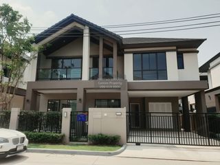 For rent 3 bedrooms house in Saphan Sung, Bangkok