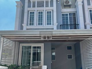 For rent 4 bedrooms townhouse in Mueang Samut Prakan, Samut Prakan