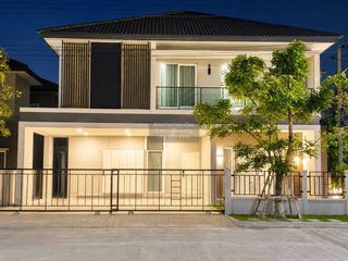 Haus zur Miete mit 4 Zimmer in Bang Phli, Samut Prakan