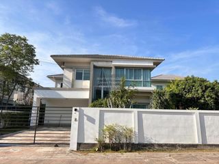 For rent 3 bedrooms house in Si Racha, Chonburi