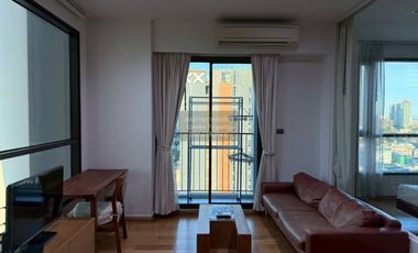 À louer 1 chambre condo à Khlong San, Bangkok