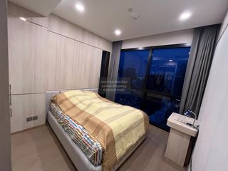 For rent 2 bedrooms condo in Bang Rak, Bangkok