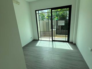 For rent 3 ベッドルーム townhouse in Chatuchak, Bangkok