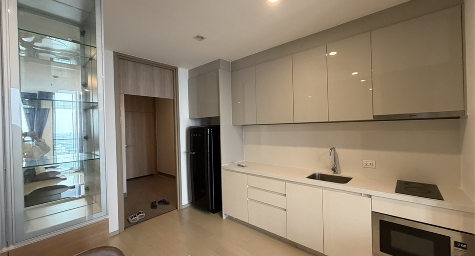 For rent 1 bed condo in Pathum Wan, Bangkok