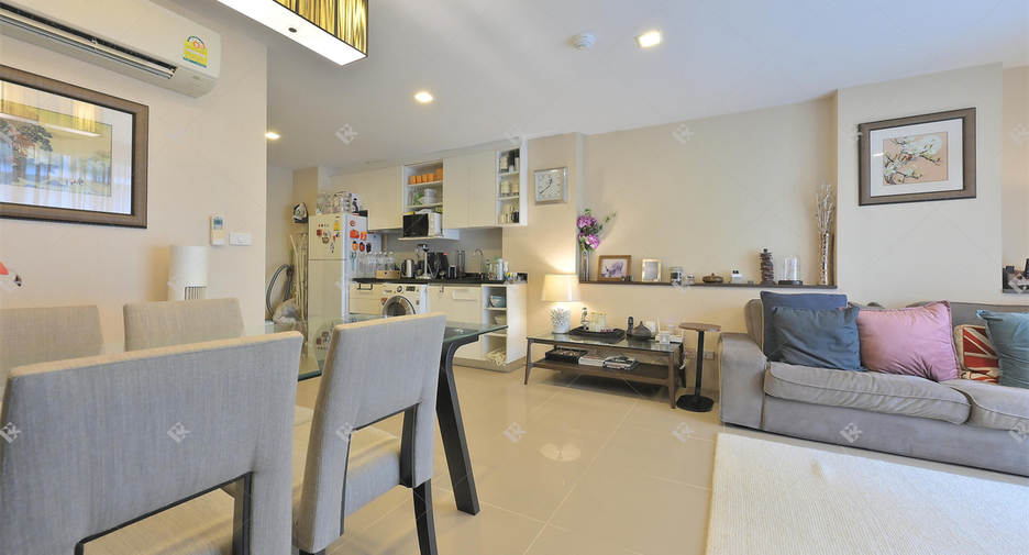 For rent 2 bedrooms condo in Khlong Toei, Bangkok