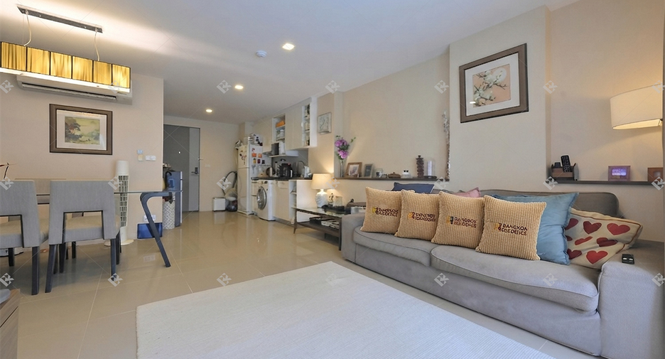 For rent 2 bedrooms condo in Khlong Toei, Bangkok