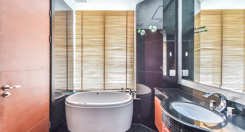 For rent 2 bedrooms condo in Sathon, Bangkok
