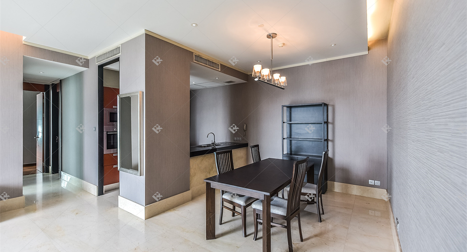 For rent 2 bedrooms condo in Sathon, Bangkok