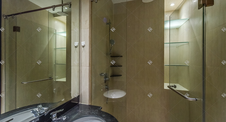 For rent 2 bedrooms condo in Sathon, Bangkok