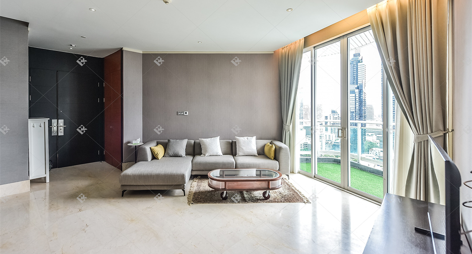 For rent 2 bedrooms condo in Sathon, Bangkok