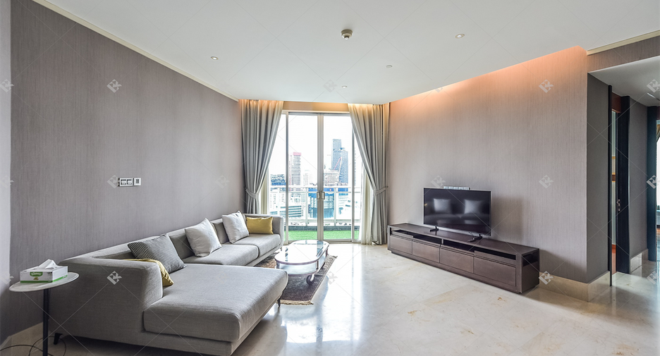 For rent 2 bedrooms condo in Sathon, Bangkok