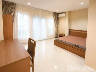 For sale and for rent 4 bedrooms townhouse in Suan Luang, Bangkok