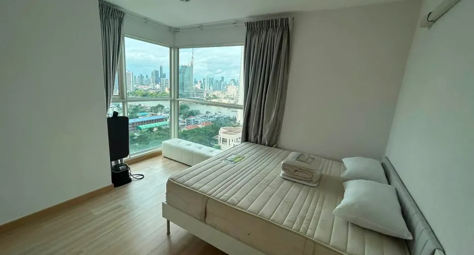 Wohnung zur Miete mit 2 Zimmer in Khlong San, Bangkok
