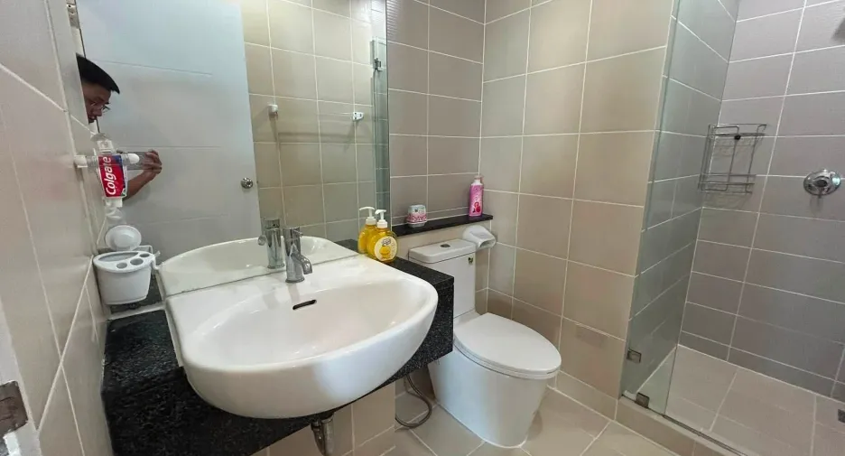 Wohnung zur Miete mit 2 Zimmer in Khlong San, Bangkok