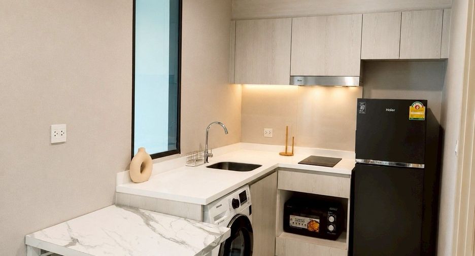 For rent 1 bed condo in Pathum Wan, Bangkok