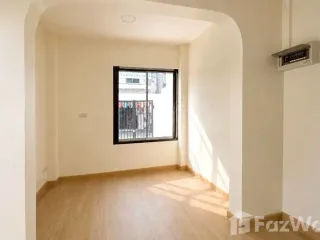 Casa adosada en venta de 2 habitaciones en Mueang Chiang Mai, Chiang Mai