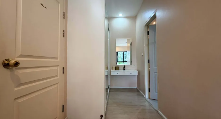 Wohnung zur Miete mit 1 Zimmer in Suan Luang, Bangkok