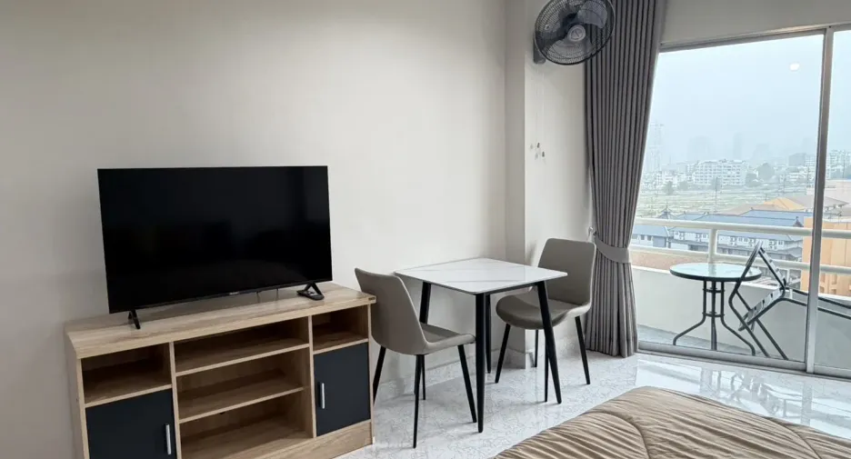 For rent studio condo in Bang Lamung, Chonburi