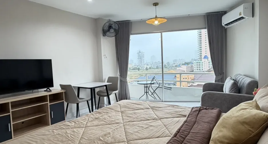 For rent studio condo in Bang Lamung, Chonburi