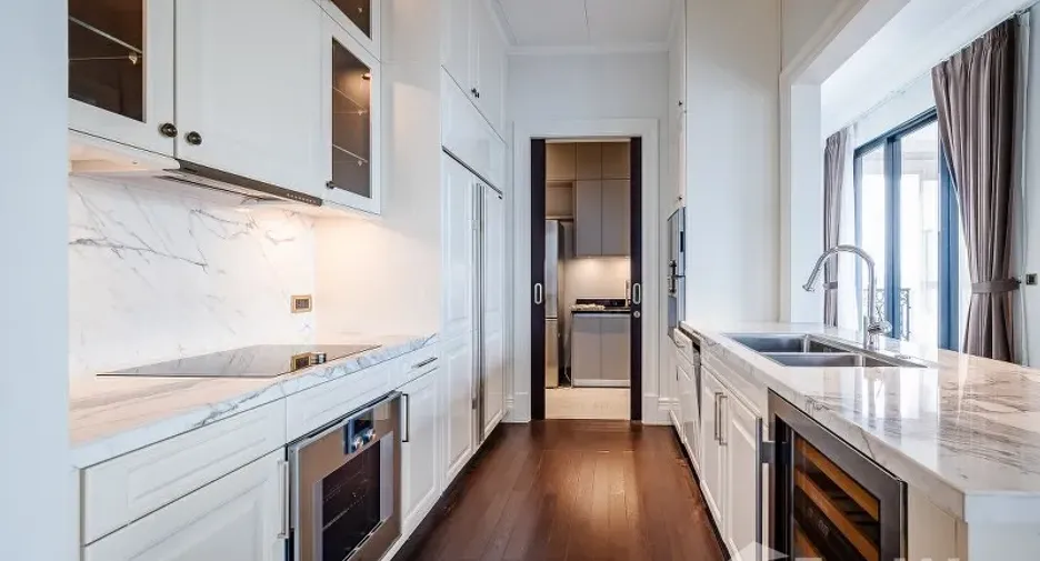 Wohnung zur Miete mit 3 Zimmer in Pathum Wan, Bangkok